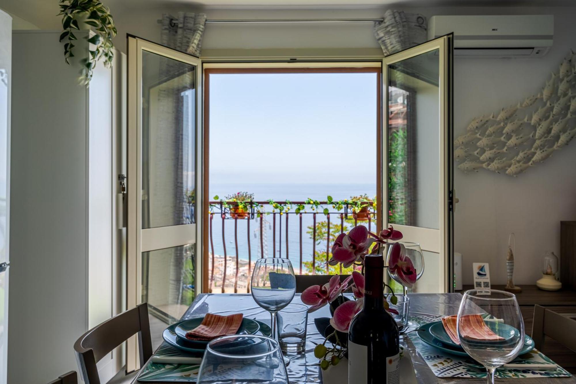 La Goccia Sul Mare Apartment Летояни Екстериор снимка